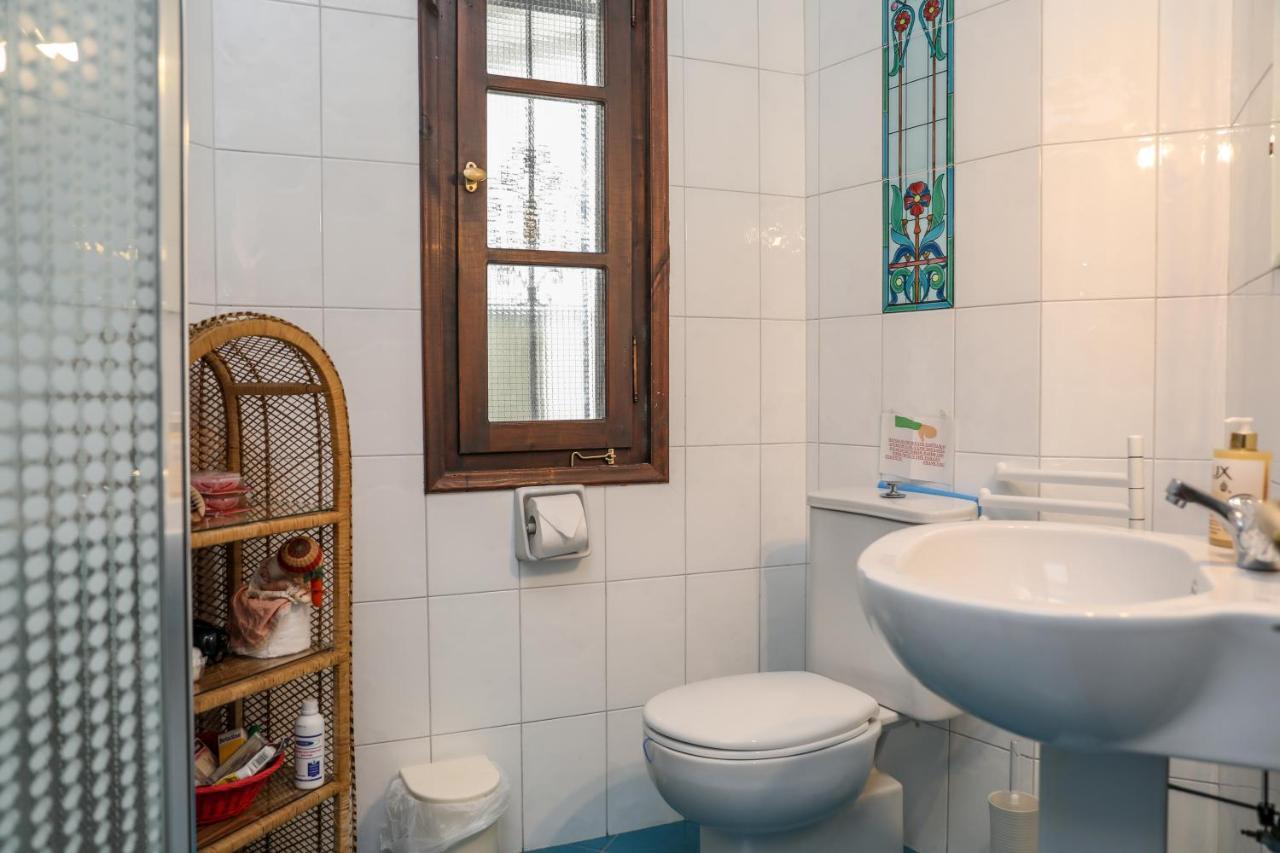 Golden View Villa Skiathos Town Bagian luar foto