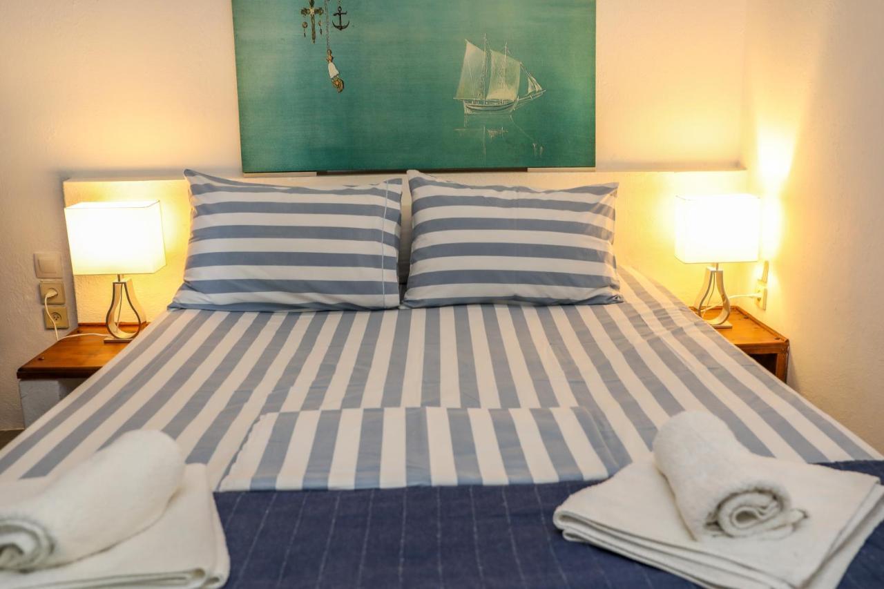 Golden View Villa Skiathos Town Bagian luar foto